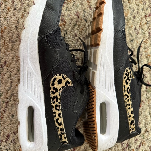 Nike Women's Black and Leopard Print Sneakers - Picture 5 of 8